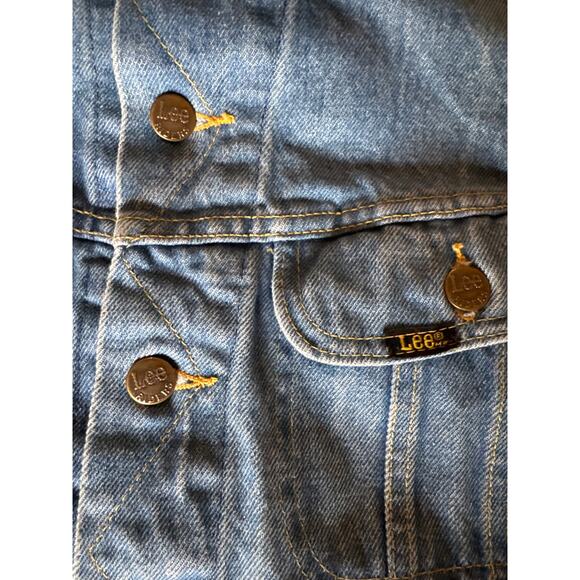 Vintage Lee Riders Denim Trucker USA Made 42R Medium Button Up Jean Jacket - Picture 4 of 7